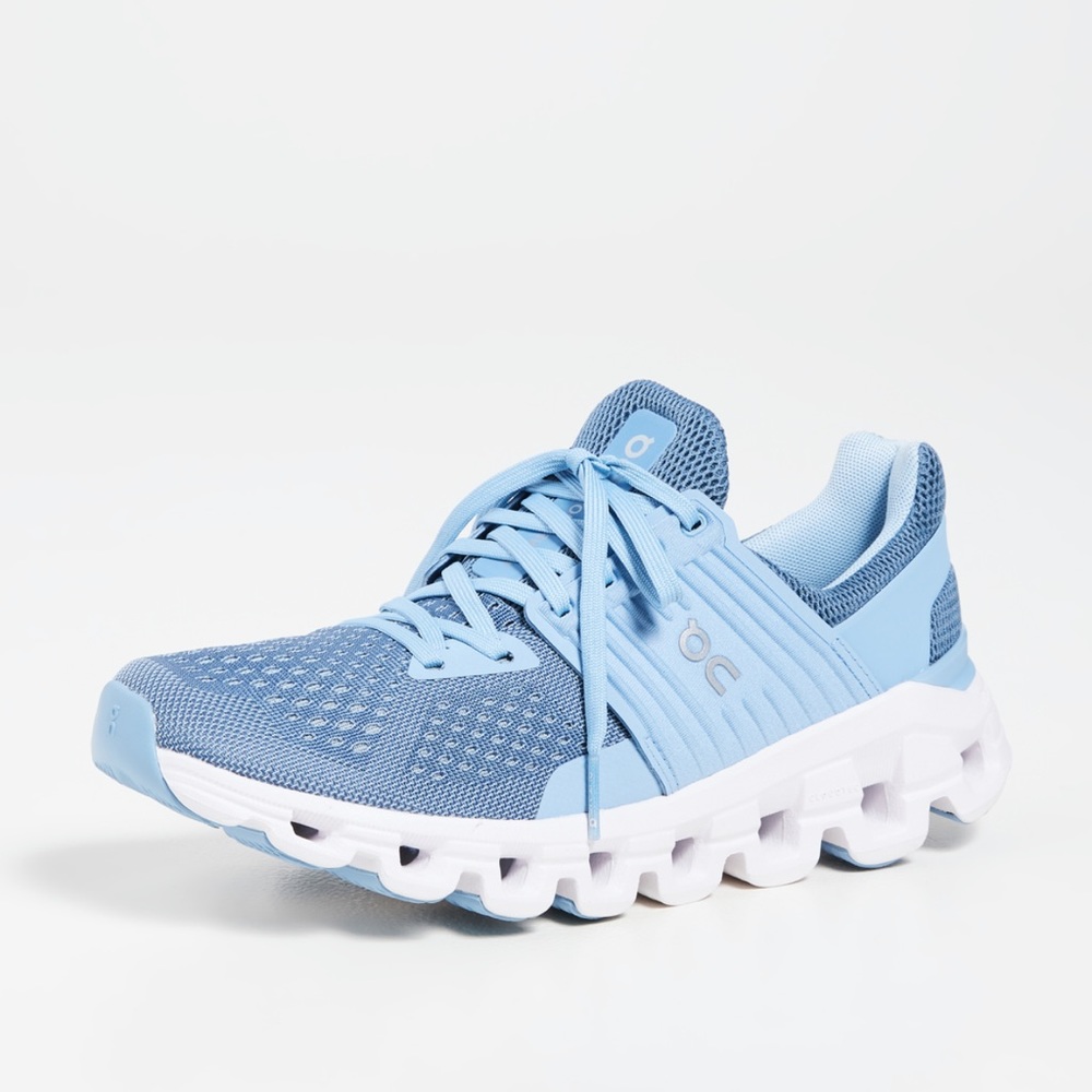 WORN ONCE On Cloudswift PR Sneakers// Size 9